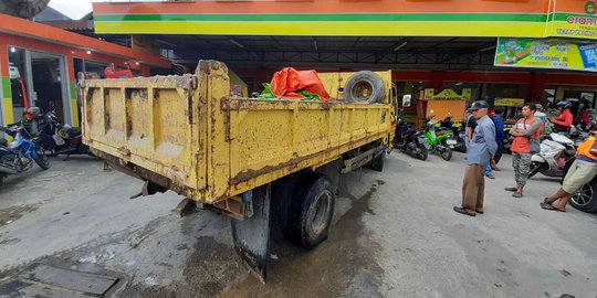 Truk Seruduk Motor Diduga Akibat Rem Blong di Samarinda, 4 Warga Meninggal Dunia