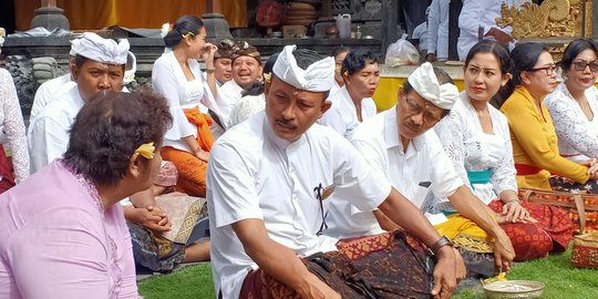 Doakan Wabah Virus Corona Cepat Reda, Dispar Bali Gelar Sembahyang Bersama