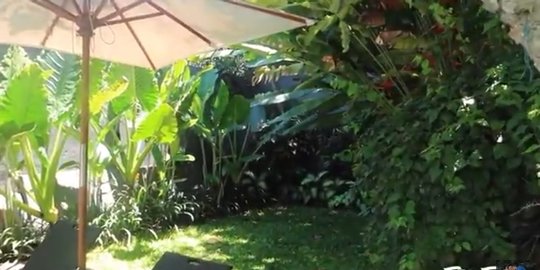 11 potret villa christian sugiono dan titi kamal di bali, mewah banget!
