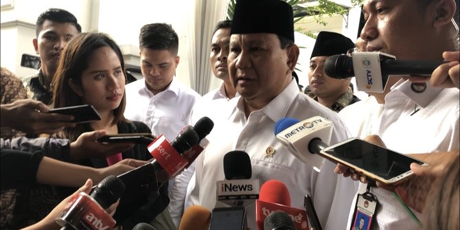 Takziah ke Rumah Duka Gus Sholah, Prabowo Sebut Kehilangan Tokoh Penting Islam