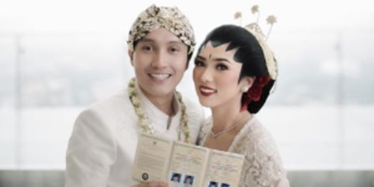 Duet di Pesta Pernikahan, Ini 6 Momen Romantis Isyana Sarasvati dan Rayhan Maditra