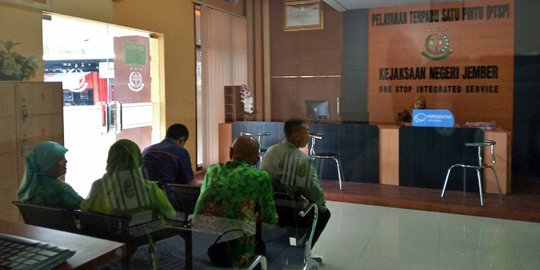 Tiga Pejabat Pemkab Diperiksa di Kejari Jember Terkait Korupsi Proyek Pasar