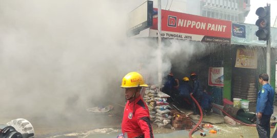 Toko Material di Medan Terbakar, 3 Orang Terluka