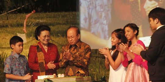 80 jb sumarlin berterima kasih kepada soeharto