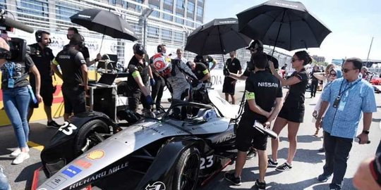 izinkan area monas dipakai gelaran formula e