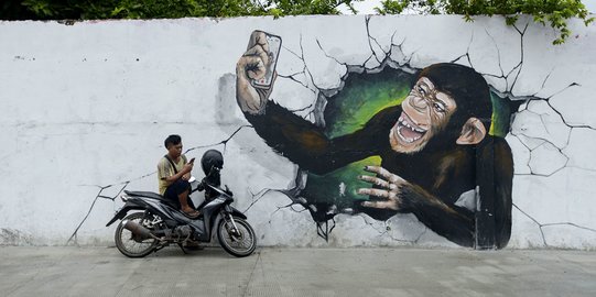 Ragam Mural Satwa Hiasi Bantaran Kali Opak