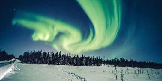 Memandangi Indahnya Aurora di Langit Finlandia