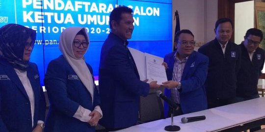 Serahkan Formulir, Asman Abnur Daftar Jadi Caketum PAN