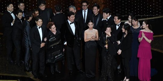 Warga Korea Selatan Rayakan Kemenangan Film Parasite di Ajang Academy Award