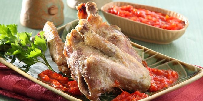  Resep  Ayam  Pop Enak ala Rumah Makan Padang  merdeka com