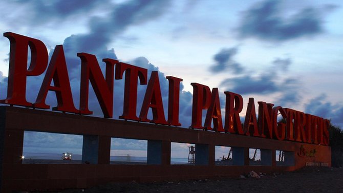 pantai parangtritis