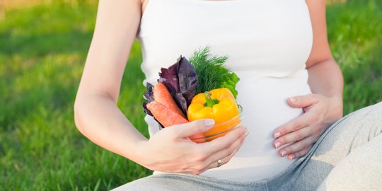 8 Makanan Sehat yang Wajib Dikonsumsi Ibu Hamil pada Trimester Pertama