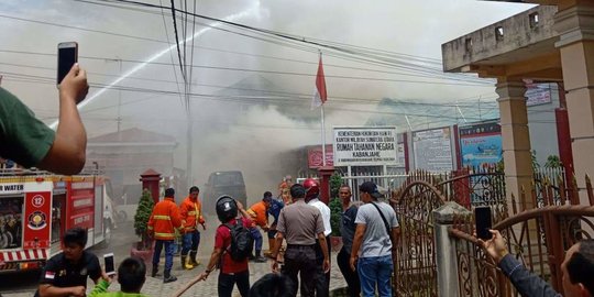 Rutan Kabanjahe Sumatera Utara Rusuh dan Terbakar