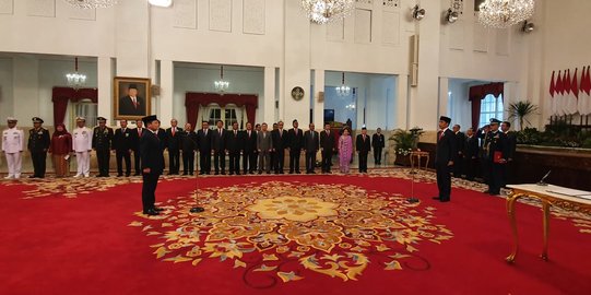 Jokowi Lantik Laksdya Aan Kurnia Menjadi Kepala Bakamla