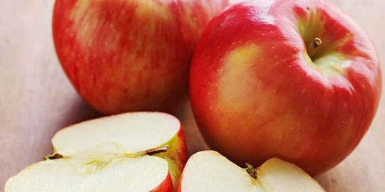 8 Manfaat Konsumsi Buah Beserta Kulitnya, Kaya Akan Nutrisi