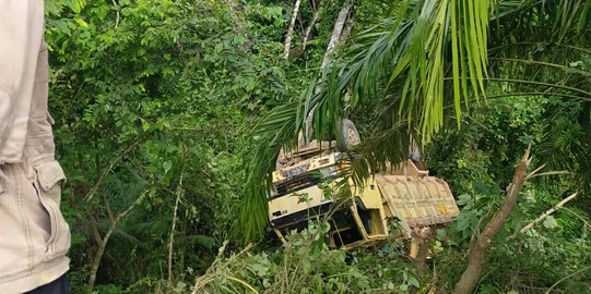 Mesin Mendadak Mati, Truk Pengangkut Puluhan Siswa SD di Lahat Masuk Jurang
