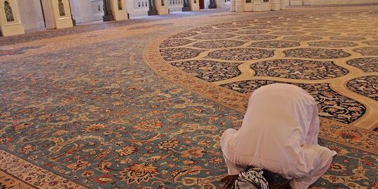 lebih awal ke masjid