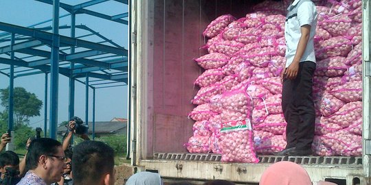 Harga Lebih Murah, Bawang Putih Asal Malaysia Banjiri Pasar Pontianak