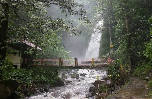 air terjun kakek bodo