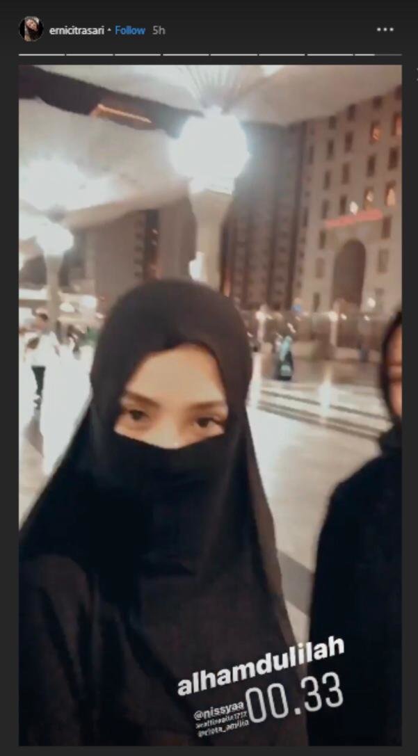 momen umroh raffi 2020