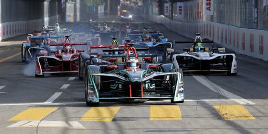 Karut Marut Persiapan Formula E di Monas