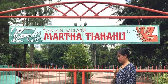Kondisi Taman Martha Tiahahu yang Terbengkalai
