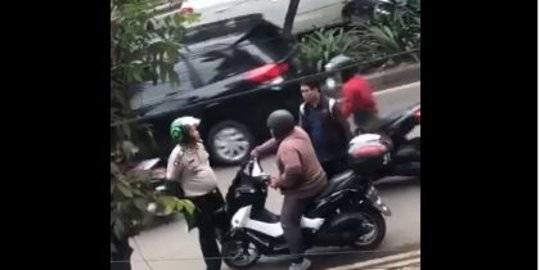 5 Fakta Viral Polisi Berjaket Ojol yang Hadang Pemotor