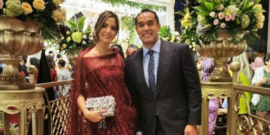 Reaksi Ardi Bakrie Melihat Nia Ramadhani Bisa Memecahkan Telur Sendiri