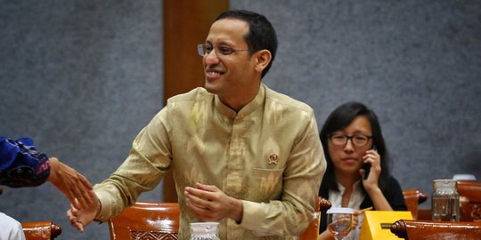 Dicecar DPR, Begini Jawaban Mendikbud Soal Bayar SPP Bisa Pakai GoPay