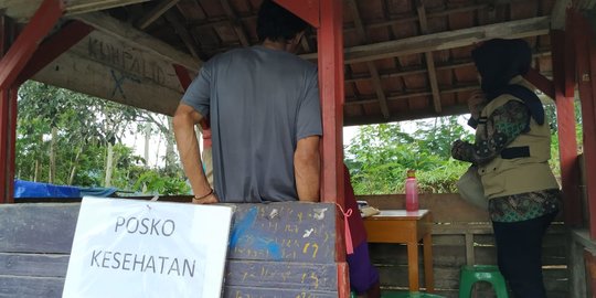 73 Warga Garut Mengungsi Akibat Rumah Terdampak Longsor