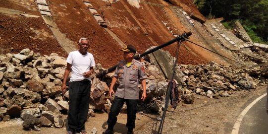 Penampakan Tebing di Garut yang Longsor Akibat Guncangan Gempa