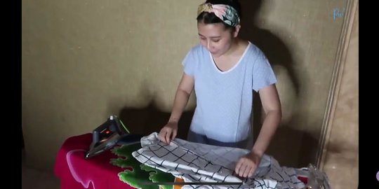 Potret Prilly Latuconsina Baru Bangun Tidur Tanpa Make Up, Curi Perhatian Warganet