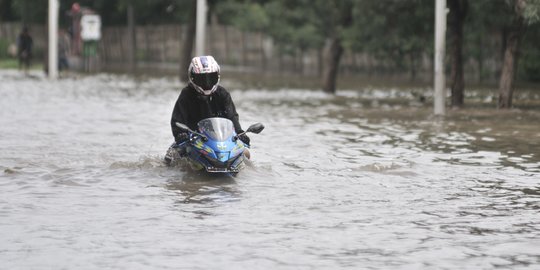 Hingga Minggu Petang, 49 Kelurahan di Jakarta Masih Banjir