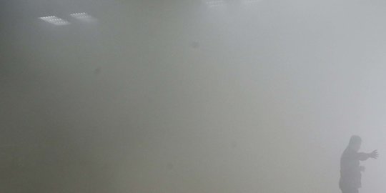 alarm kebakaran berdering, gedung dpr penuh kepulan asap