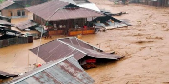 Banjir Setinggi 2 Meter Rendam Wilayah Karawang Selatan