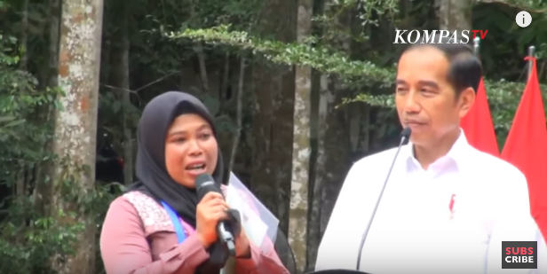 momen wanita asal pelalawan teriak ke jokowi