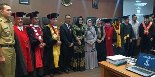 Kapolrestabes Surabaya Wisudawan Terbaik USU dengan IPK 4