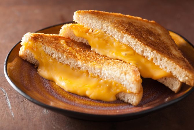 ilustrasi grilled cheese