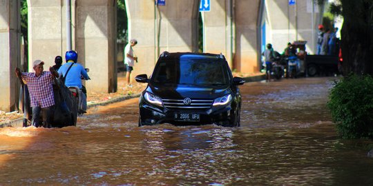 Diguyur Hujan Deras, Sejumlah Wilayah Jakarta Banjir