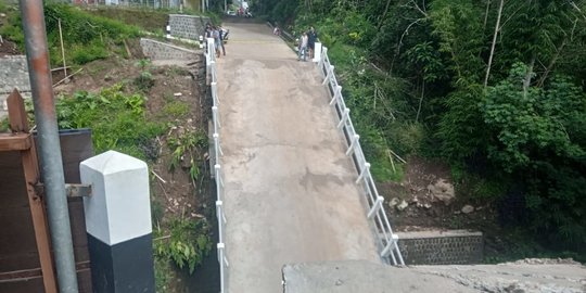 Belum Setahun Dibangun, Jembatan Senilai Rp1,2 M di Boyolali Ambruk