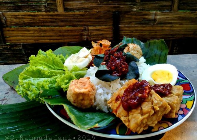 10 nama makanan unik bukti orang indonesia kreatif