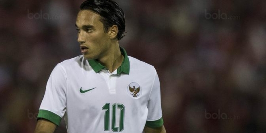 Ezra Walian Masih Ingin Membela Timnas Indonesia dan PSM di Kancah Internasional