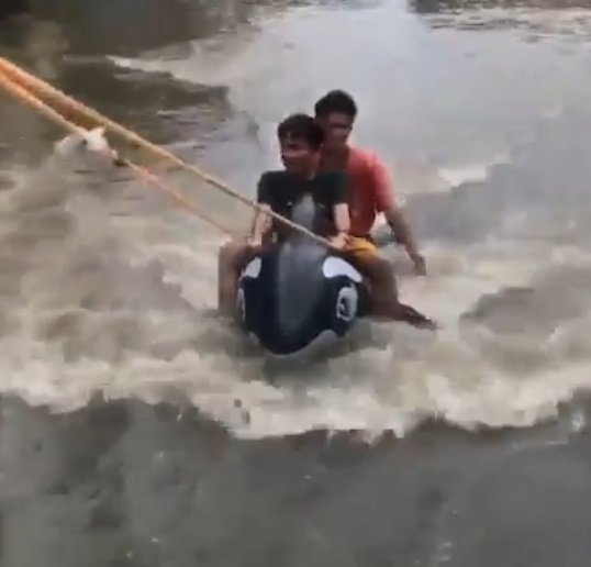 aktivitas unik di kala banjir