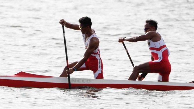 pasangan kano anwar tara dan yuda firmansyah raih emas di sea games 2019