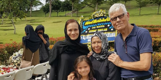 Ungkapan Haru Ibunda Ashraf Saat Pamit Pulang ke Malaysia, Tinggalkan BCL Sementara