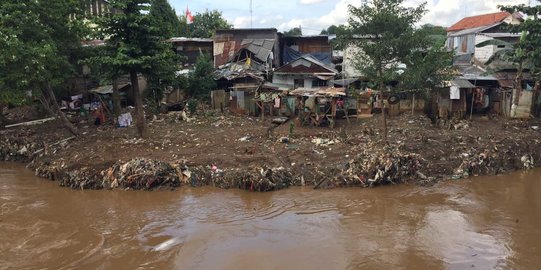 Sekda DKI: Pengerukan Sungai Dilakukan Secara Masif Akhir Tahun 2020