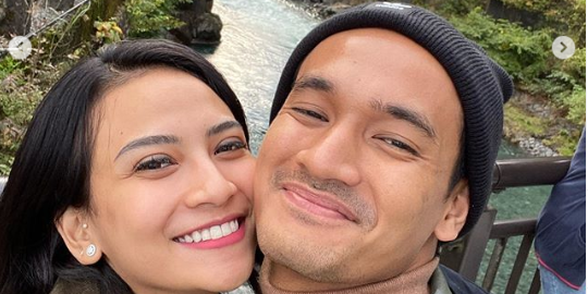 Intip 4 Momen Ulang Tahun Suami Vanessa Angel, Dapat Tumpukan Uang