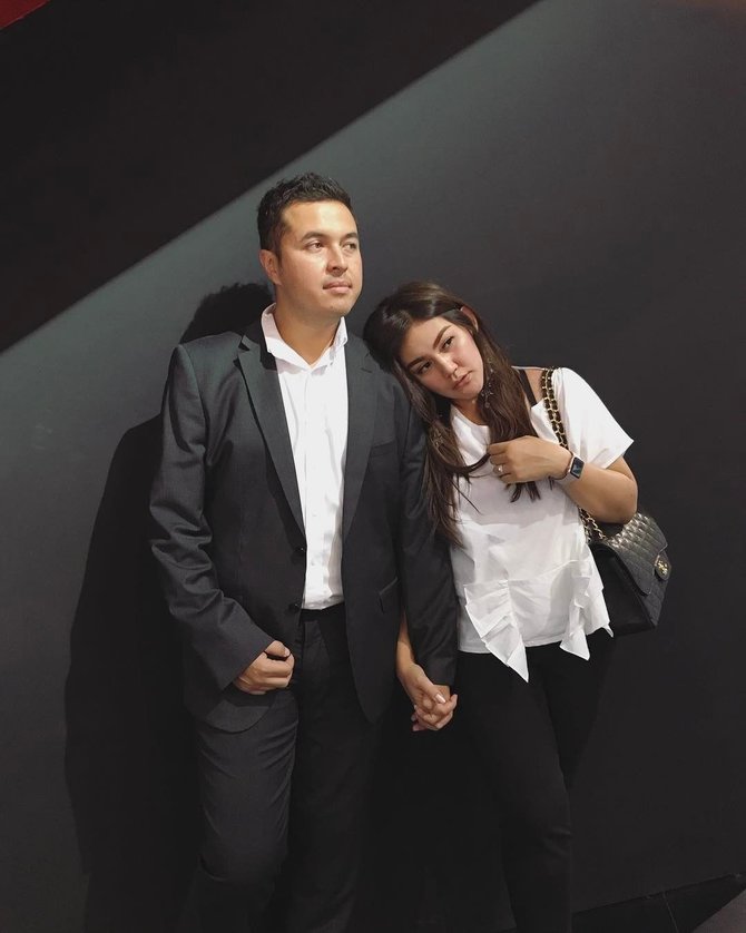 artis balikan