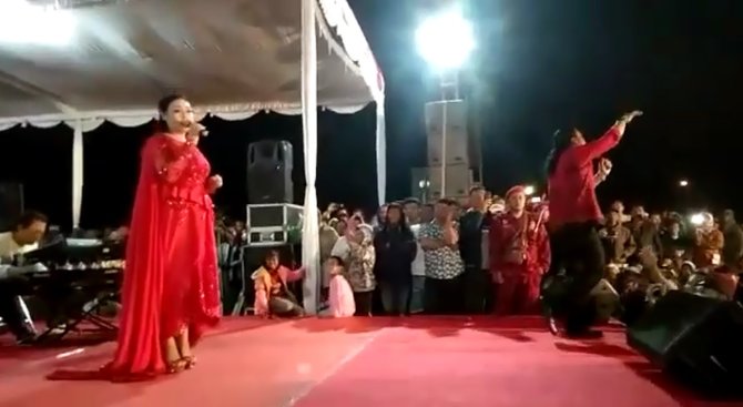 istri didi kempot