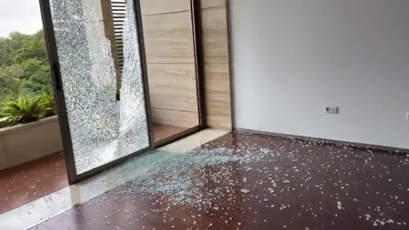 rumah dewi perssik diteror